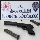 Sinop'ta Sok Uygulama Açiklamasi Süpheli Sahistan Silah Ve Susturucu Çikti