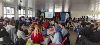 Türkiye'de Ilk Defa Yerel Etwinning Hackathon Izmir'de Yapildi