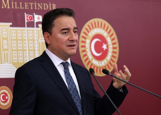 Ali Babacan, Meclis kürsüsünde Kürtçe konuşan DEM Partili vekillere destek verdi