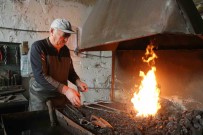 50 Yildir Soyadinin Hakkini Veriyor