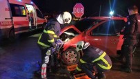 Kesan'da 2 Otomobilin Çarpistigi Kazada 1 Kisi Öldü, 5 Kisi De Yaralandi