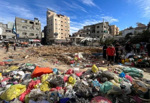 Vahşetin böylesi görülmedi: Katil İsrail ordusu Filistinlilerin cansız bedenlerini buldozerle ezdi!
