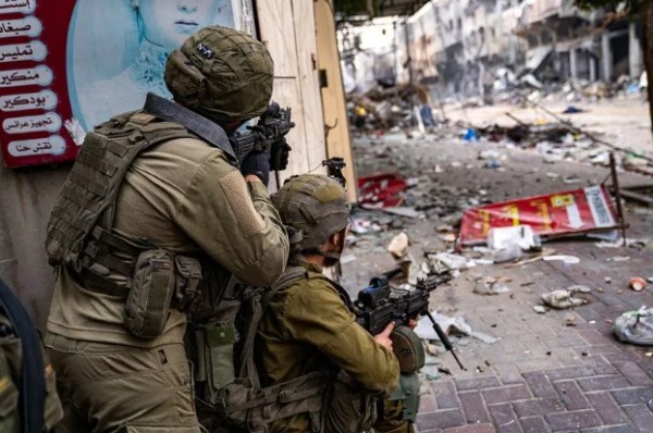 Vahşetin böylesi görülmedi: Katil İsrail ordusu Filistinlilerin cansız bedenlerini buldozerle ezdi!