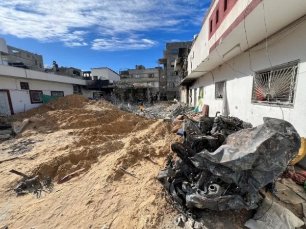 Vahşetin böylesi görülmedi: Katil İsrail ordusu Filistinlilerin cansız bedenlerini buldozerle ezdi!