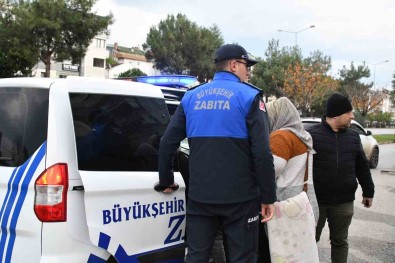 Dilencinin Üzerinden Çikan Altinlar Pes Dedirtti