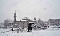 Erzurum'da Okullara 1 Günlük Kar Tatili