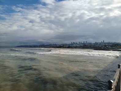 Karadeniz'de Firtina Uyarisi Açiklamasi Saatteki Hizi 75 Km'yi Bulacak