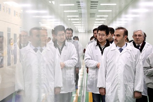 Bakan Kacır duyurdu: Türkiye'den dünyanın en büyüklerine önemli davet