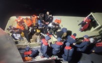 Ayvacik Açiklarinda Teknede 44 Kaçak Göçmen Ile 1 Göçmen Kaçakçisi Yakalandi