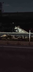 Diyarbakir'da Otomobil Sarampole Devrildi Açiklamasi 5 Yarali