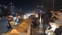 Kadiköy'de Otomobil Motosiklete Çarpti Açiklamasi 1 Yarali