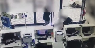 Saksidan Ve Kargo Kamyonundan 46 Kilo 700 Gram Uyusturucu Çikti