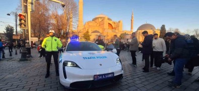 Suç Örgütlerinden Ele Geçirilen Ultra Lüks Otomobiller Polis Otosu Oldu, Istanbul'da Sergilendi