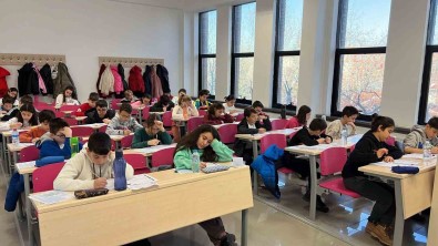 Üstün Yetenekli Ögrenciler Sinavda