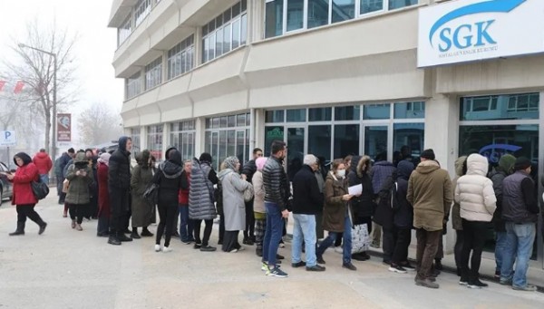 Erken emeklilik fırsatı! Borçlanma yapacaklar dikkat: Son 3 gün