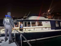 Istanbul'da 'Huzur Uygulamasi' Açiklamasi Bogaz'daki Tekneler Denetlendi