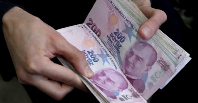 Çalışan emeklilere 5 bin lira ikramiye Resmi Gazete'de