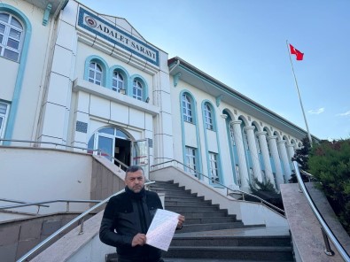 Iznikli Gazi, 'Sehit Babasina Hakaret' Gerekçesiyle Can Atakli'ya Dava Açti