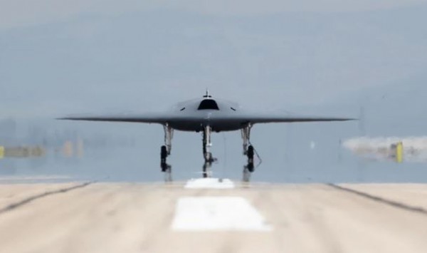 Yerli bir gurur daha semalarda... ANKA-3 pistten teker kesti