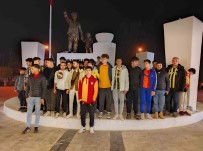 Fethiye'de Fenerbahçe Ve Galatasaray Taraftarlari Suudi Arabistan'a Tepki Gösterdi