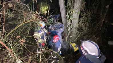 Otomobil 35 Metrelik Uçurumdan Dere Yatagina Uçtu Açiklamasi 1 Yarali