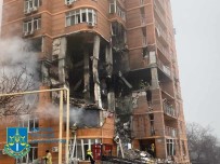 Rusya'nin Füze Yagdirdigi Ukrayna'da Can Kaybi 16'Ya Yükseldi