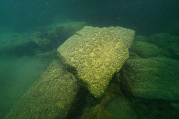 Suyun dibinde parlarken bulundu değerine paha biçilemiyor