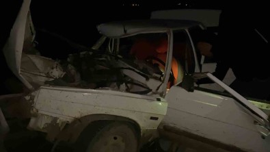 Edirne'de Otomobil Ile Traktör Çarpisti Açiklamasi 1 Ölü, 1 Yarali