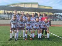 Maçta Dostluk Kazandi