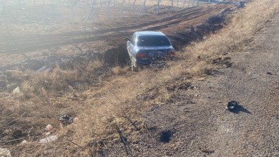 Otomobil Sarampole Uçtu Açiklamasi 5 Yarali