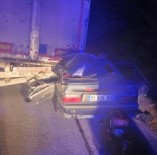 Mersin'de Otomobil Tira Arkadan Çarpti Açiklamasi 2 Ölü