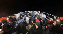 Yunanistan'in Ölüme Ittigi 57 Düzensiz Göçmen Kurtarildi
