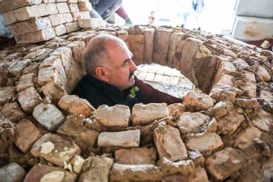 Konya'da 6. Kusak Tas Firin Ustasi Babasindan Ögrendigi Meslegini Çocuklarina Aktariyor