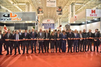 Ayakkabi Ve Terlik Sektörünün En Önemli Fuarlarindan 35. GAFSHOES Fuari Törenle Açildi