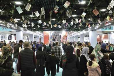 Inegöl Kitap Günleri 150 Bin Kisiyi Agirladi