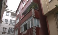 Istanbul'da 'Depremde Bir Binada Hasar Olustu' Ihbari Ekipleri Alarma Geçirdi