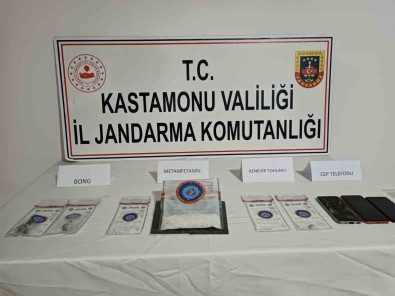Kastamonu'da Uyusturucu Maddeyle Yakalanan Sahis Tutuklandi