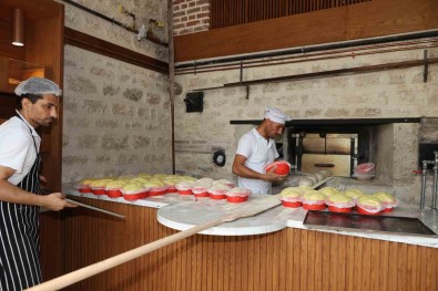 Zeytinburnu Tarihi Merkezefendi Firini'nda 'Geleneksel Ekmek Atölyesi' Basliyor