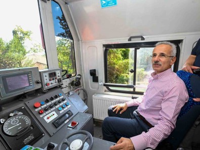 Bakan Uraloglu Açiklamasi '2035 Yilinda Her Iki Araçtan Birisinin Elektrikli Olmasi Beklenmektedir'