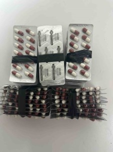 Süpheli Aracin Kaputunda Uyusturucu Hap Ele Geçirildi