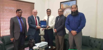 Rektör Savas, Pakistan'daki Kongreye Özel Davetli Olarak Katildi