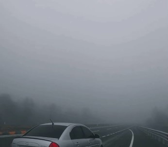 Yogun Sis D100'de Görüs Mesafesini 50 Metreye Kadar Düsürdü