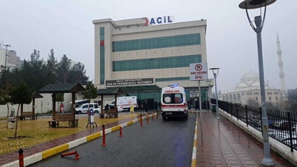 Evde mangal faciası: Dede öldü, eşi ve iki torunu tedaviye alındı