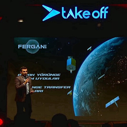 Selçuk Bayraktar 2025'i işaret etti: Bu bir ilk olacak! 'Biz dünyanın gittiği yere gitmiyoruz' diyerek duyurdu