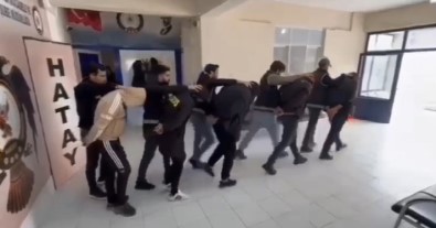 Hatay'da 58 Kaçak Göçmen Yakalandi