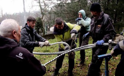 (Özel) Uludag Teleferigi'ne Kis Bakimi...4,5 Kilometrelik Çelik Halati Degistirildi