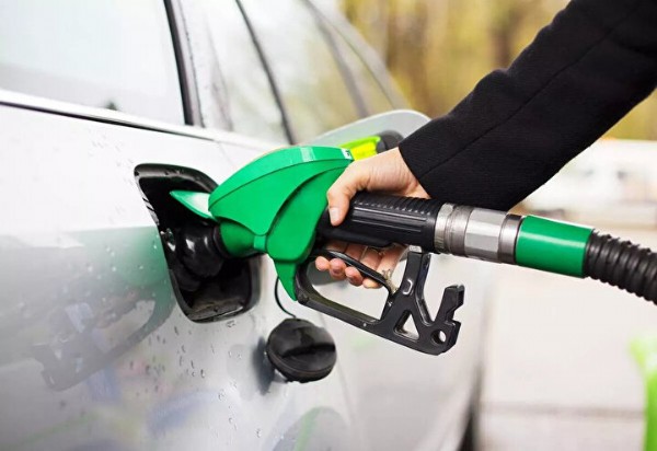 Akaryakıtta üçüncü indirim pompaya yansıdı: İşte güncel benzin, motorin ve LPG fiyatları
