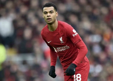 Avrupa'da Ara Transfer Hareketli Geçti