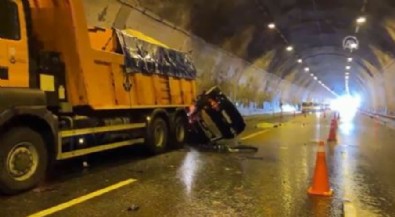 Bolu Dağı'nda zincirleme kaza: İstanbul yolu kapandı