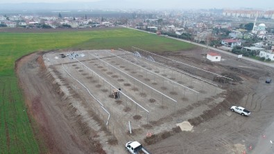 Her Kadin Bin Çiçek Serasinda Çalismalar Devam Ediyor